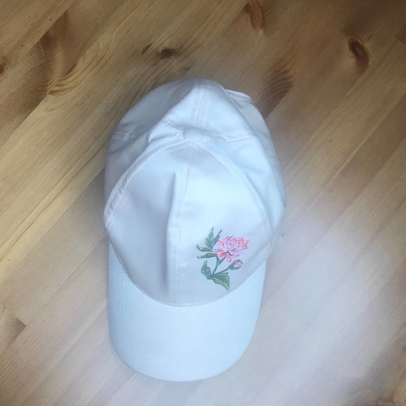 DAVID and YOUNG metallic rose gold hat - Picture 4 of 5